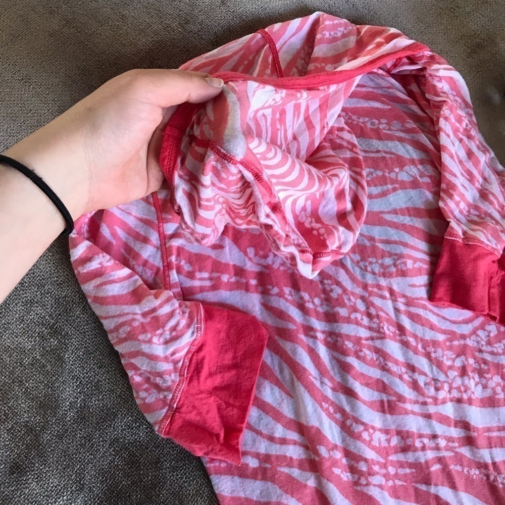 Hooded Short Sleeve Pink & White Shirt - Picture 5 of 5
